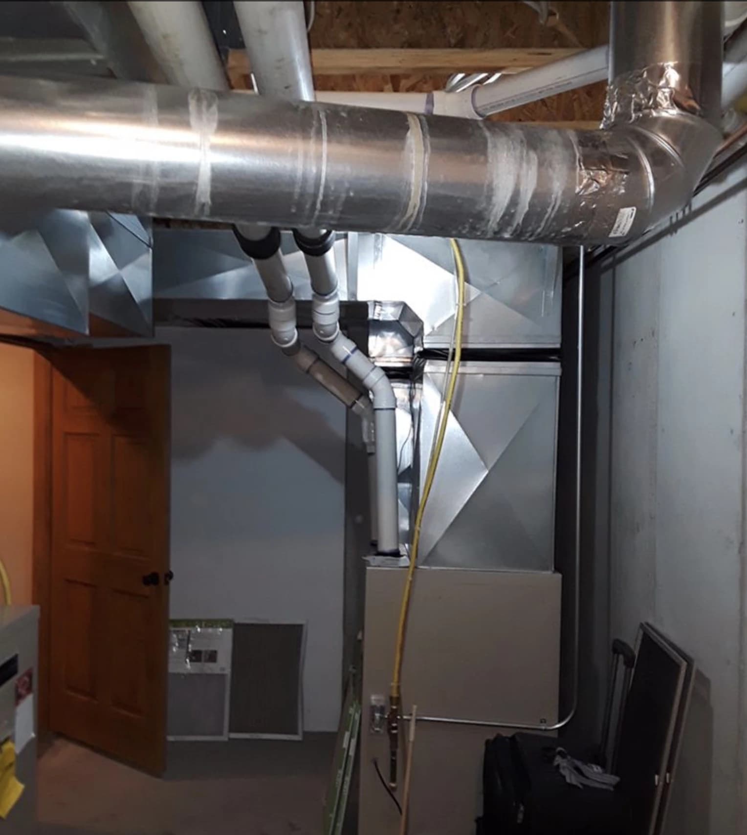 Professional Residential and Commercial Carpet, Rug, Upholstery and Air Duct
Cleaning Services